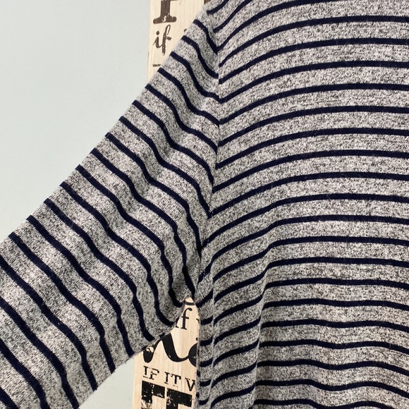 Stella and Dot Grey Black Stripe Tie Front Top XL - Picture 7 of 8